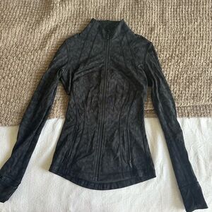 Lululemon Define Jacket *Luxtreme
Formation Camo Deep Coal Multi - size 2